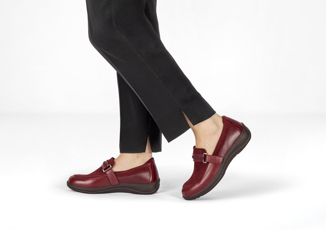 Chelsea | Cherry Ankle Boots
