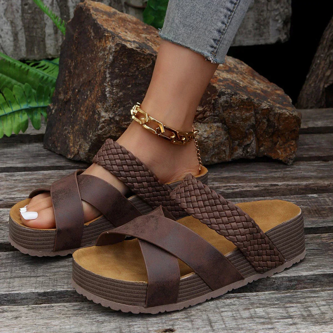 Nikki | Arch-Support Sandals