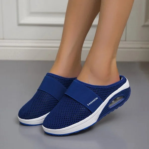Compa | Cushioned Wedge Sandals