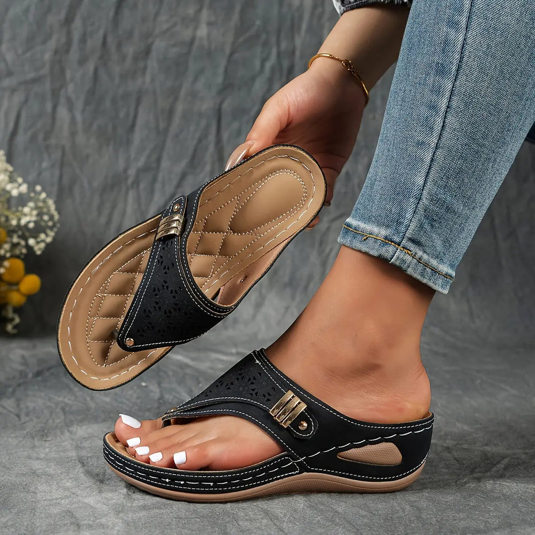 Élodie | Wedge Toe-Post Sandals